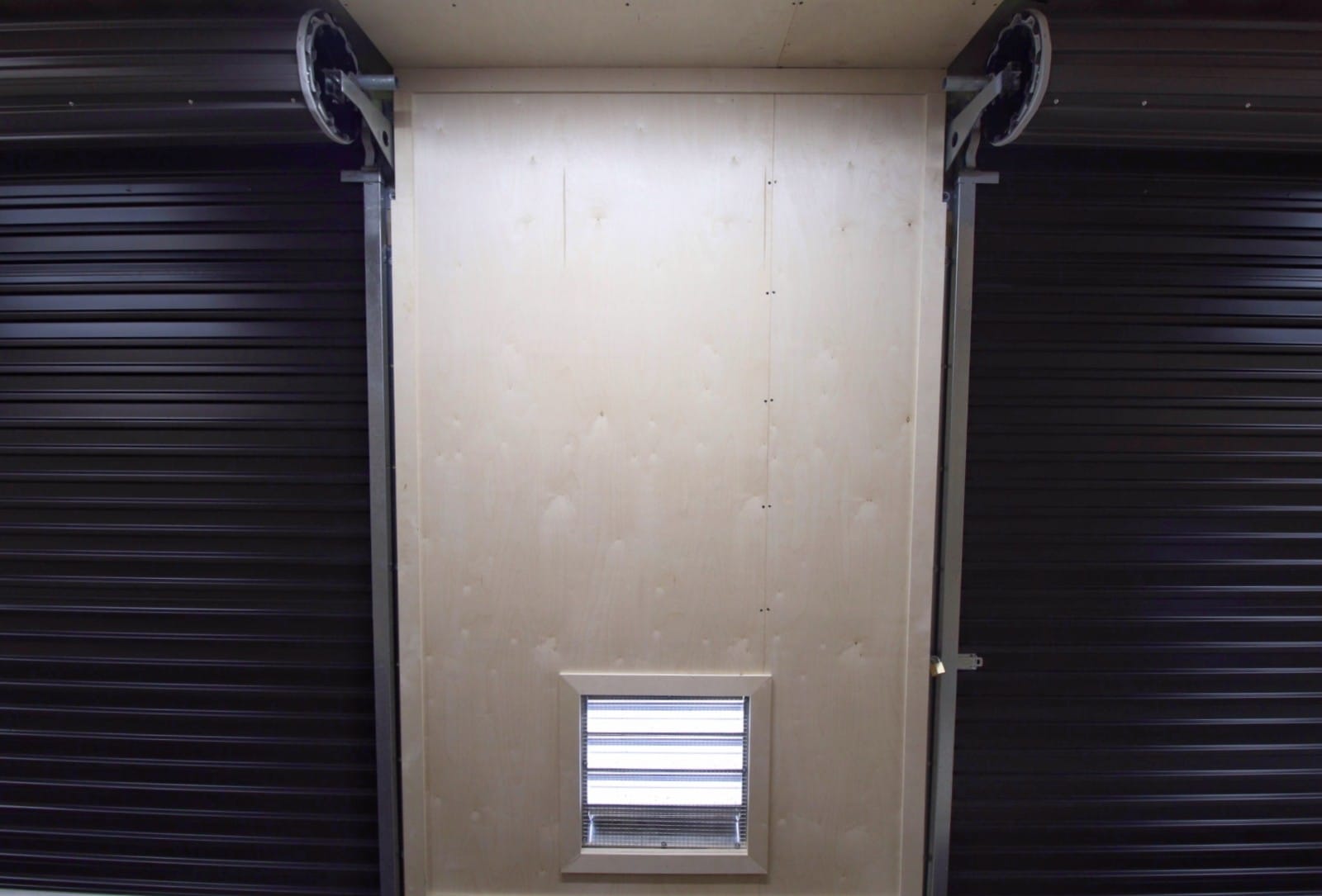 40&prime; Compressor Room - Container Holdings Pty Ltd